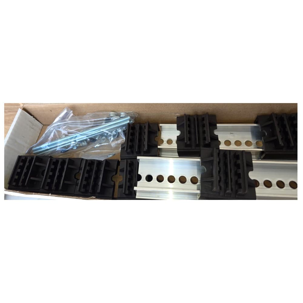 Support jeu de barres Teknomega Omega TOP1060 2x5 mm tri + neutre
